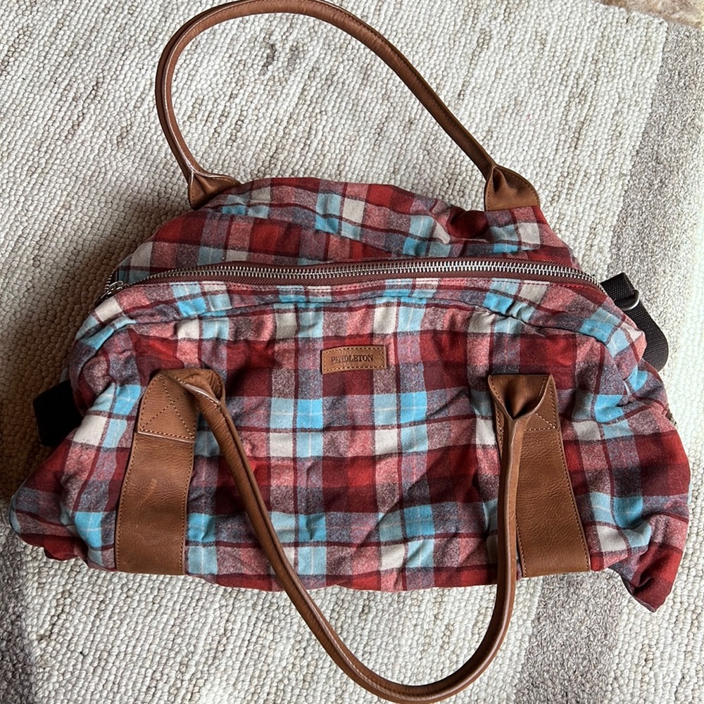 Pendleton NWT wool duffel bag